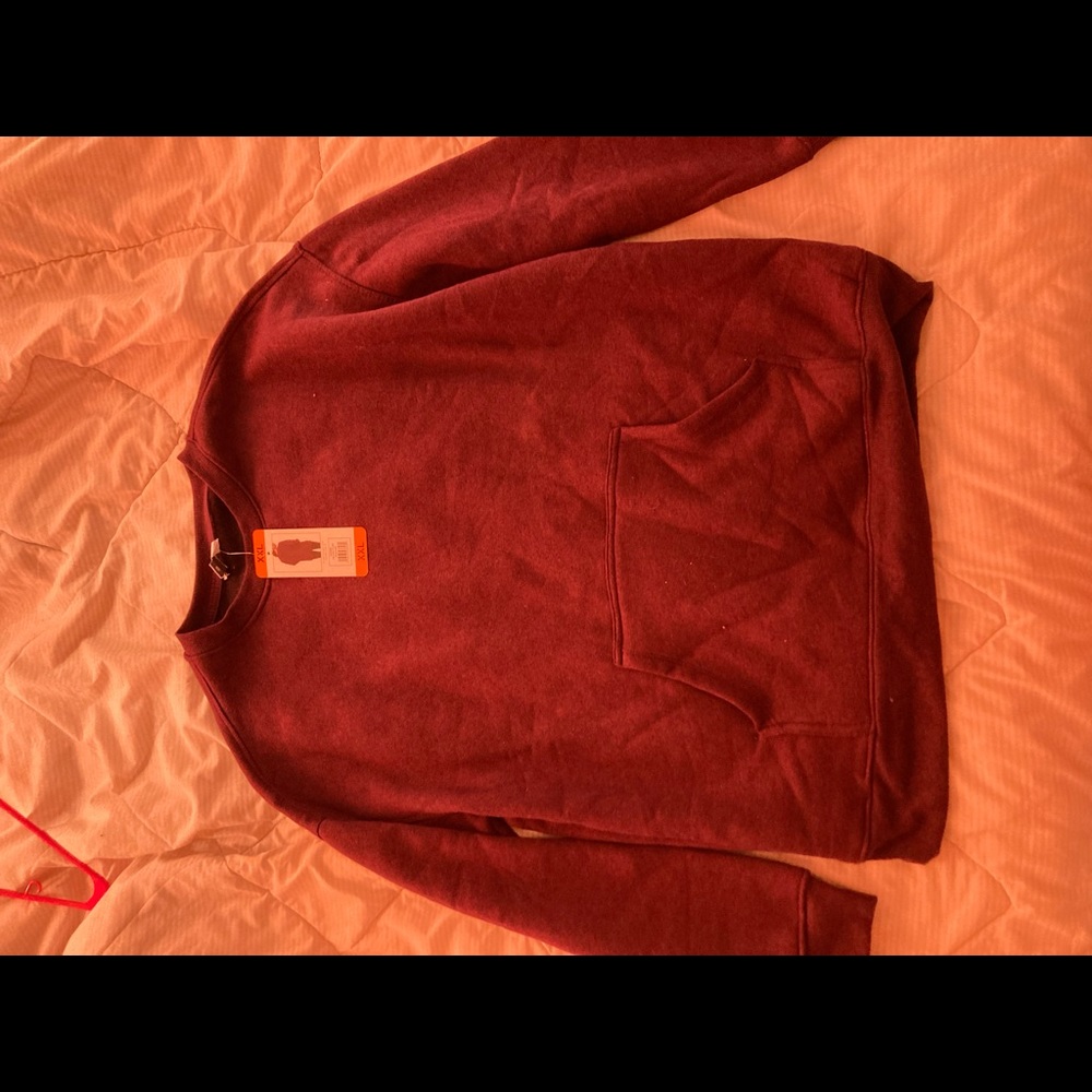 Oversized pocketed crew neck